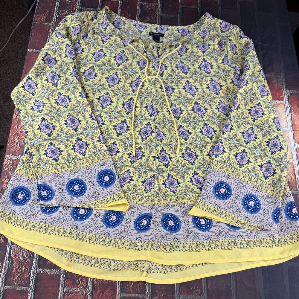 *** SEE FREE OFFER- New Directions Yellow and Blue Patterned Tunic